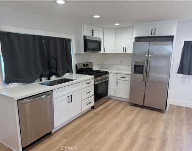 1395 B 3rd - Photo Thumbnail 10