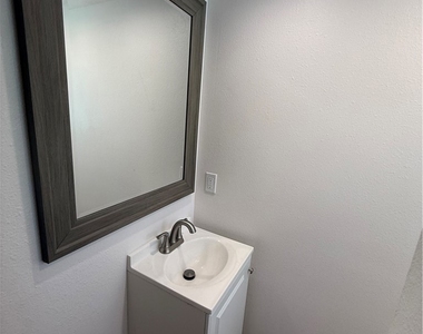 1395 B 3rd - Photo Thumbnail 13