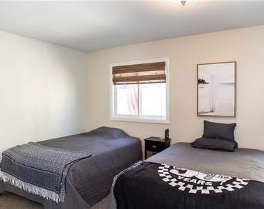 35 A Surfside - Photo Thumbnail 16