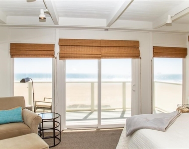 35 A Surfside - Photo Thumbnail 23