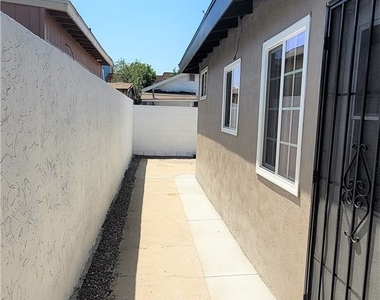 201 S Rowan Avenue - Photo Thumbnail 10