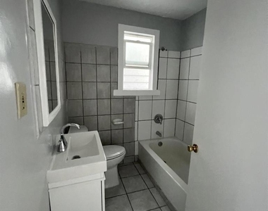 6293 Vallejo St - Photo Thumbnail 3