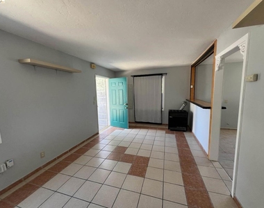 6293 Vallejo St - Photo Thumbnail 5