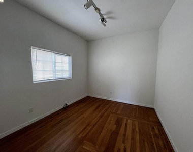 3244 Ellis St - Photo Thumbnail 1