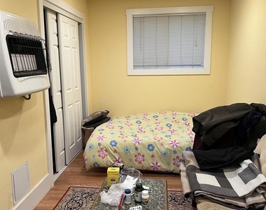 1423 Oxford St - Photo Thumbnail 3
