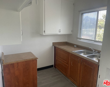 849 N Garfield Avenue - Photo Thumbnail 15