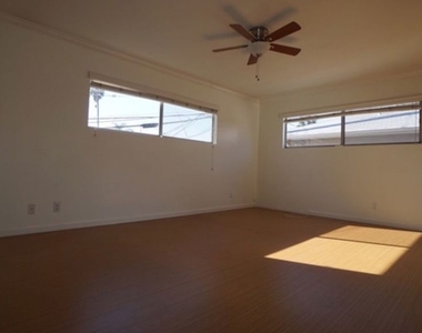 1538 Stanford Street - Photo Thumbnail 11