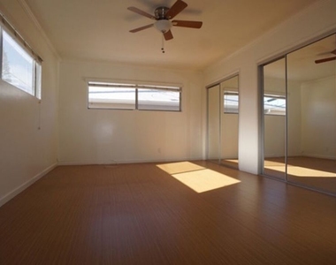 1538 Stanford Street - Photo Thumbnail 12