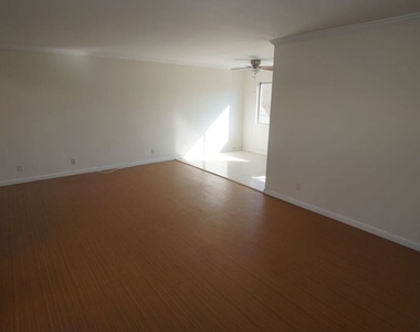 1538 Stanford Street - Photo Thumbnail 15