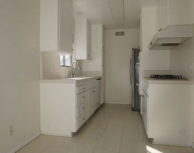 1538 Stanford Street - Photo Thumbnail 17