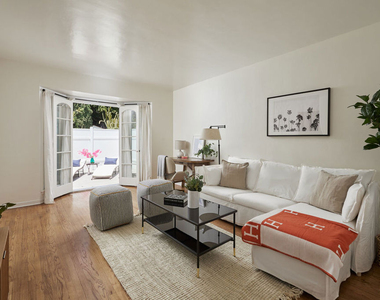 938 N Wetherly Drive - Photo Thumbnail 4