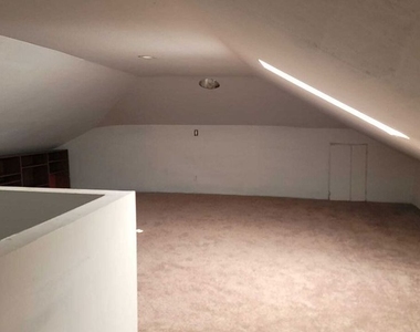 2926 Halldale Avenue - Photo Thumbnail 20
