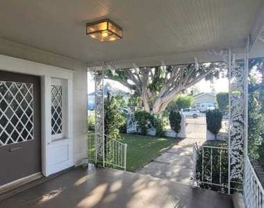 2926 Halldale Avenue - Photo Thumbnail 1
