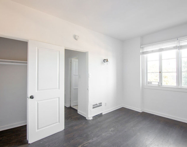 1201 N Crescent Heights Boulevard - Photo Thumbnail 9
