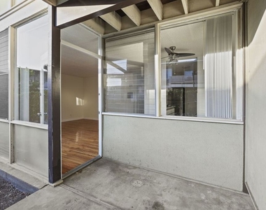11131 Rose Avenue - Photo Thumbnail 9