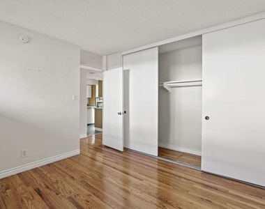 11131 Rose Avenue - Photo Thumbnail 8
