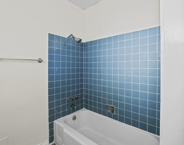 11131 Rose Avenue - Photo Thumbnail 6