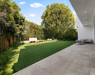 12119 Travis Street - Photo Thumbnail 25