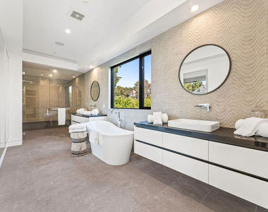 12119 Travis Street - Photo Thumbnail 16