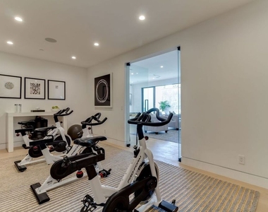 12119 Travis Street - Photo Thumbnail 24
