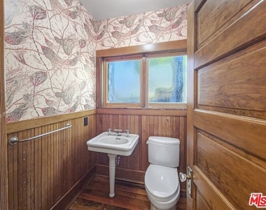 216 Mount Washington Drive - Photo Thumbnail 13