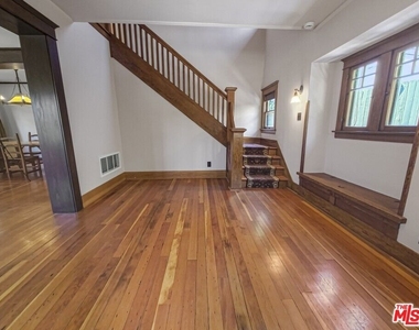 216 Mount Washington Drive - Photo Thumbnail 5