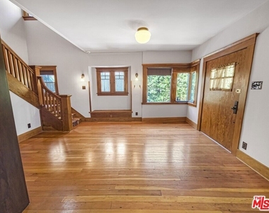 216 Mount Washington Drive - Photo Thumbnail 3