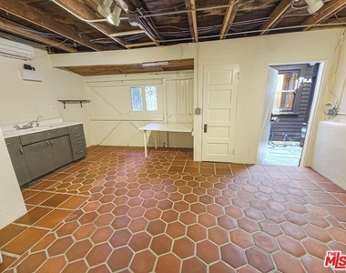 216 Mount Washington Drive - Photo Thumbnail 30