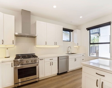 538 Vernon Avenue - Photo Thumbnail 12