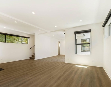 538 Vernon Avenue - Photo Thumbnail 11