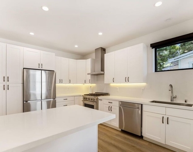 538 Vernon Avenue - Photo Thumbnail 14