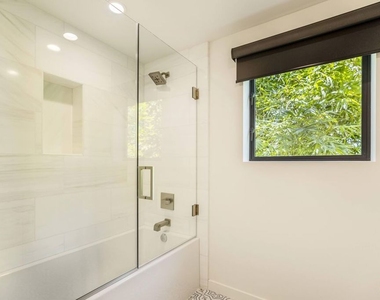538 Vernon Avenue - Photo Thumbnail 28