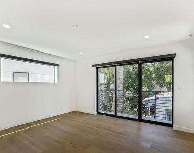 538 Vernon Avenue - Photo Thumbnail 18