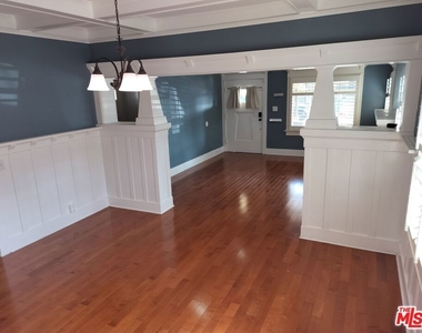 4613 S Van Ness Avenue - Photo Thumbnail 1