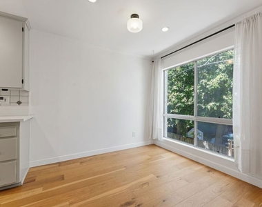 9061 Keith Avenue - Photo Thumbnail 5