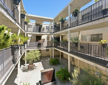 9061 Keith Avenue - Photo Thumbnail 13
