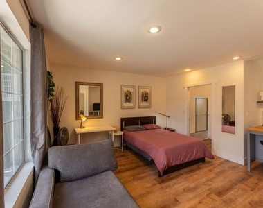 12835 Delano Street - Photo Thumbnail 1