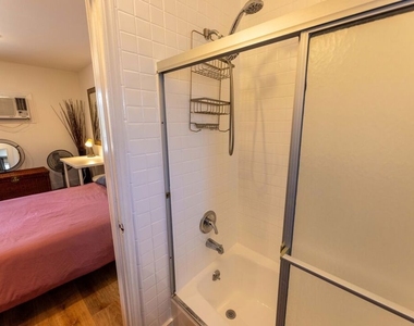 12835 Delano Street - Photo Thumbnail 9