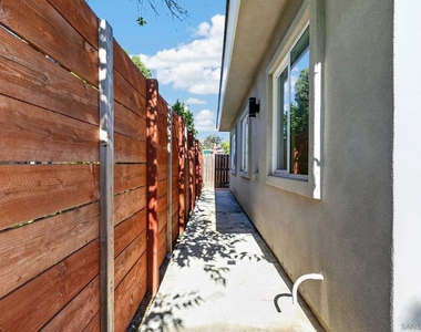 7105 Hoffman Ave - Photo Thumbnail 16