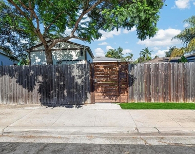 7105 Hoffman Ave - Photo Thumbnail 13