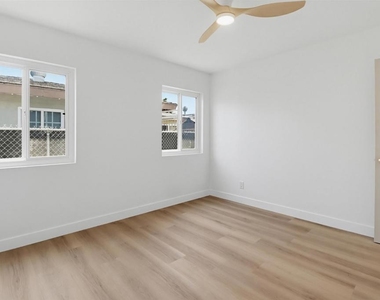 1038 Oaklawn - Photo Thumbnail 14