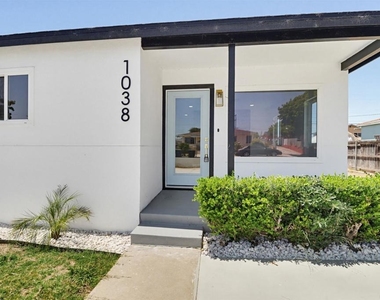 1038 Oaklawn - Photo Thumbnail 4