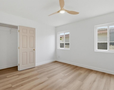 1038 Oaklawn - Photo Thumbnail 13