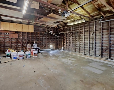 1038 Oaklawn - Photo Thumbnail 32