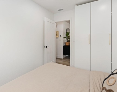 2068 Montclair Street - Photo Thumbnail 23