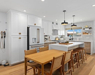 2068 Montclair Street - Photo Thumbnail 10
