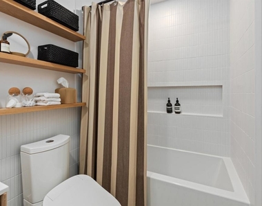 2068 Montclair Street - Photo Thumbnail 21