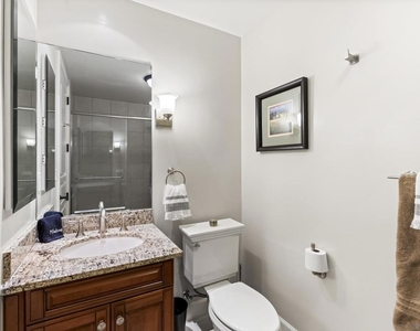1010 Genter St - Photo Thumbnail 24