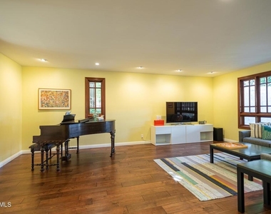 1504 Folkestone Terrace - Photo Thumbnail 6