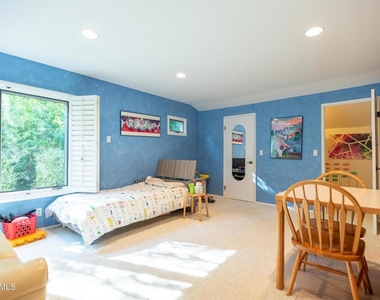 1504 Folkestone Terrace - Photo Thumbnail 15